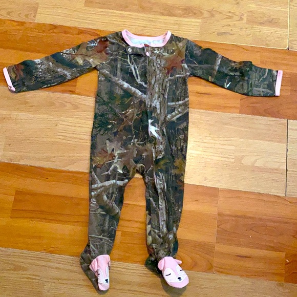 Bass Pro Shops Other - Bass Pro Camo sleeper for your little Doe